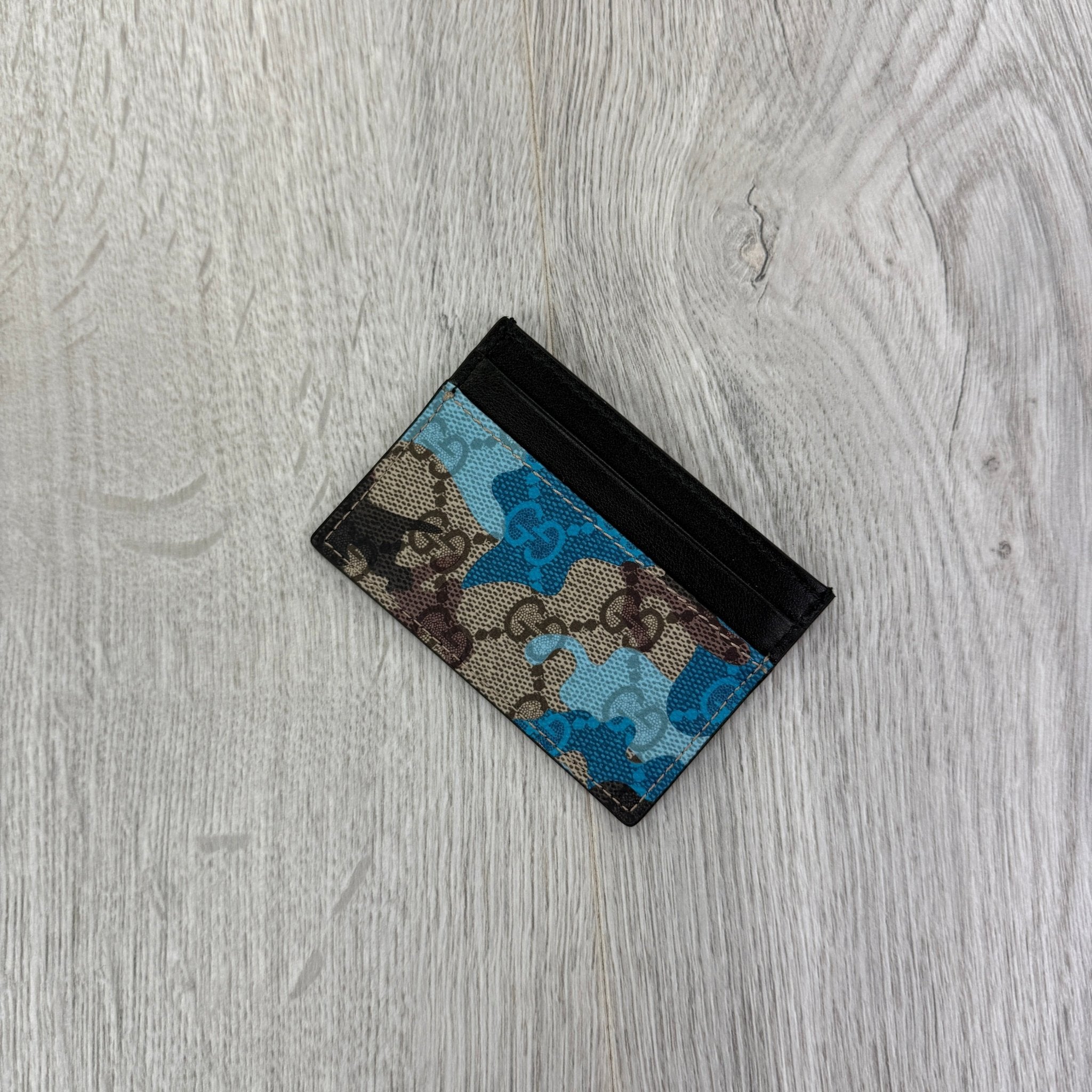 Gucci GG Blue Camo Canvas Card Holder - Morely TrendsGucci Type here:)