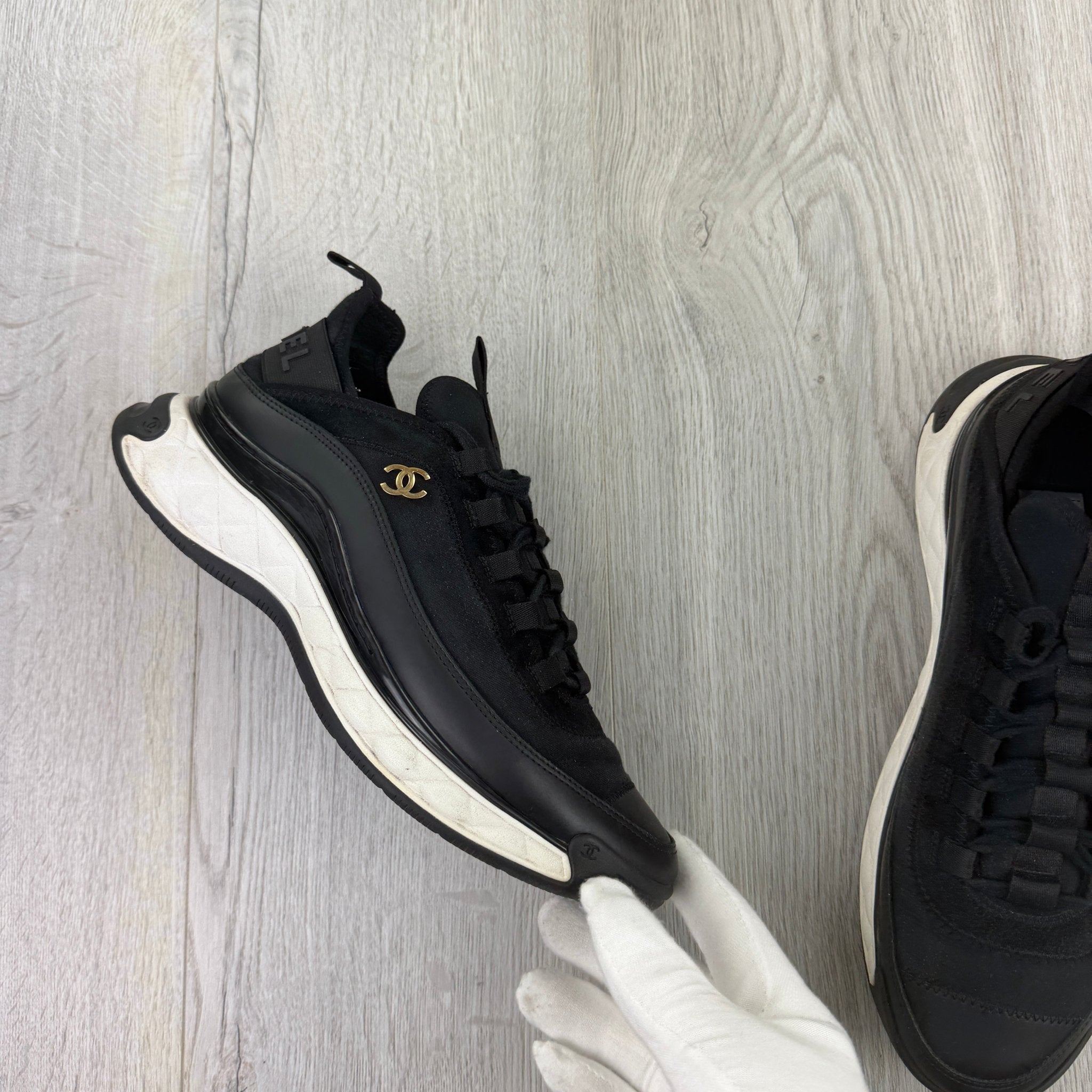Chanel Men’s Black CC Runners - Uk 7 - Morely TrendsChanel Type here:)