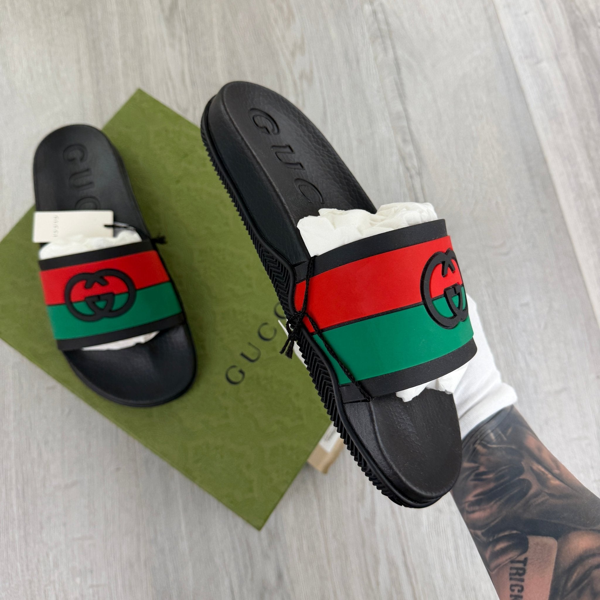 Gucci Men’s Black GG Interlocking Pool Sliders - Morely TrendsGucci Type here:)