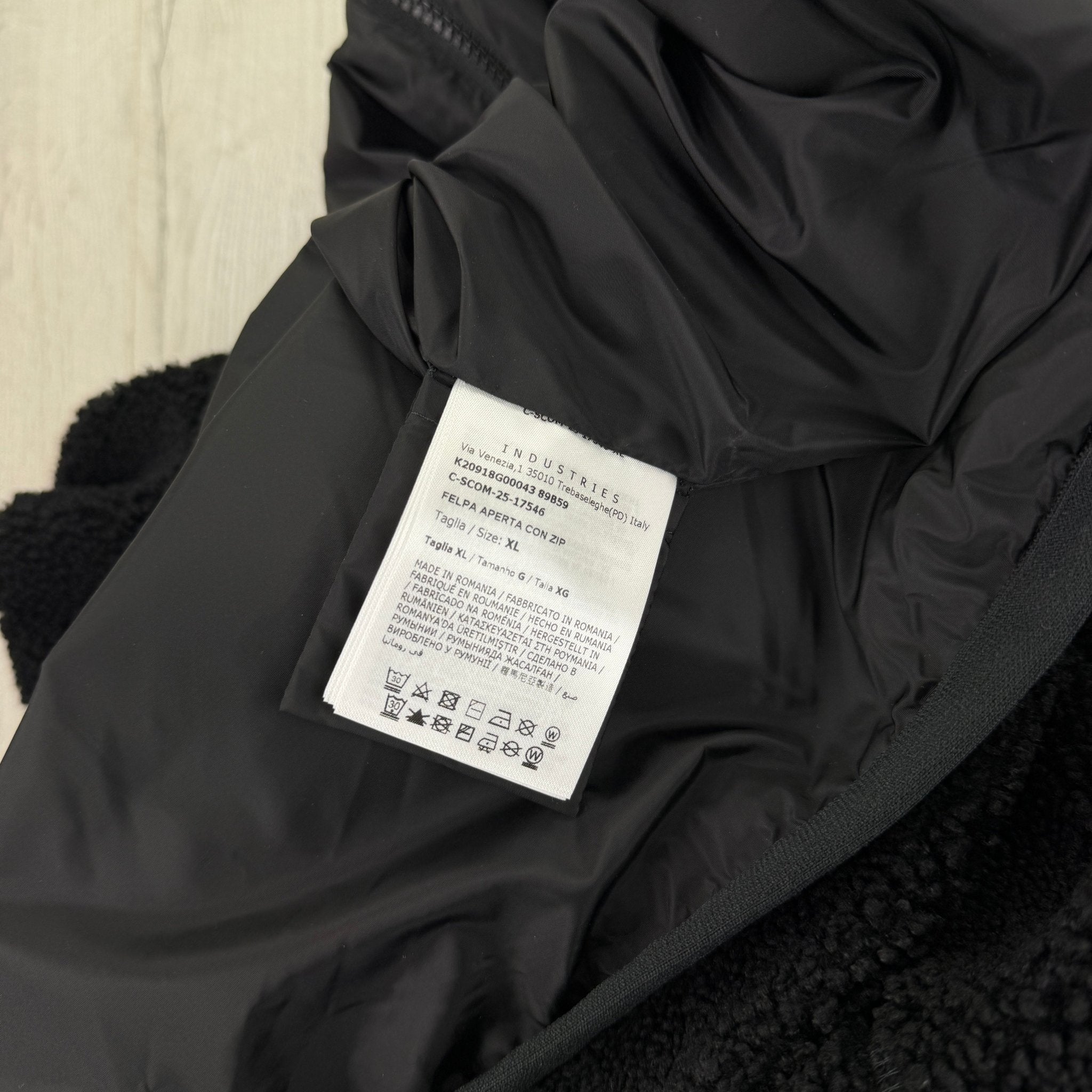 Moncler Men’s Black Zip-up Felpa Aperta Con Zip Taglia - XL - Morely TrendsMoncler Type here:)