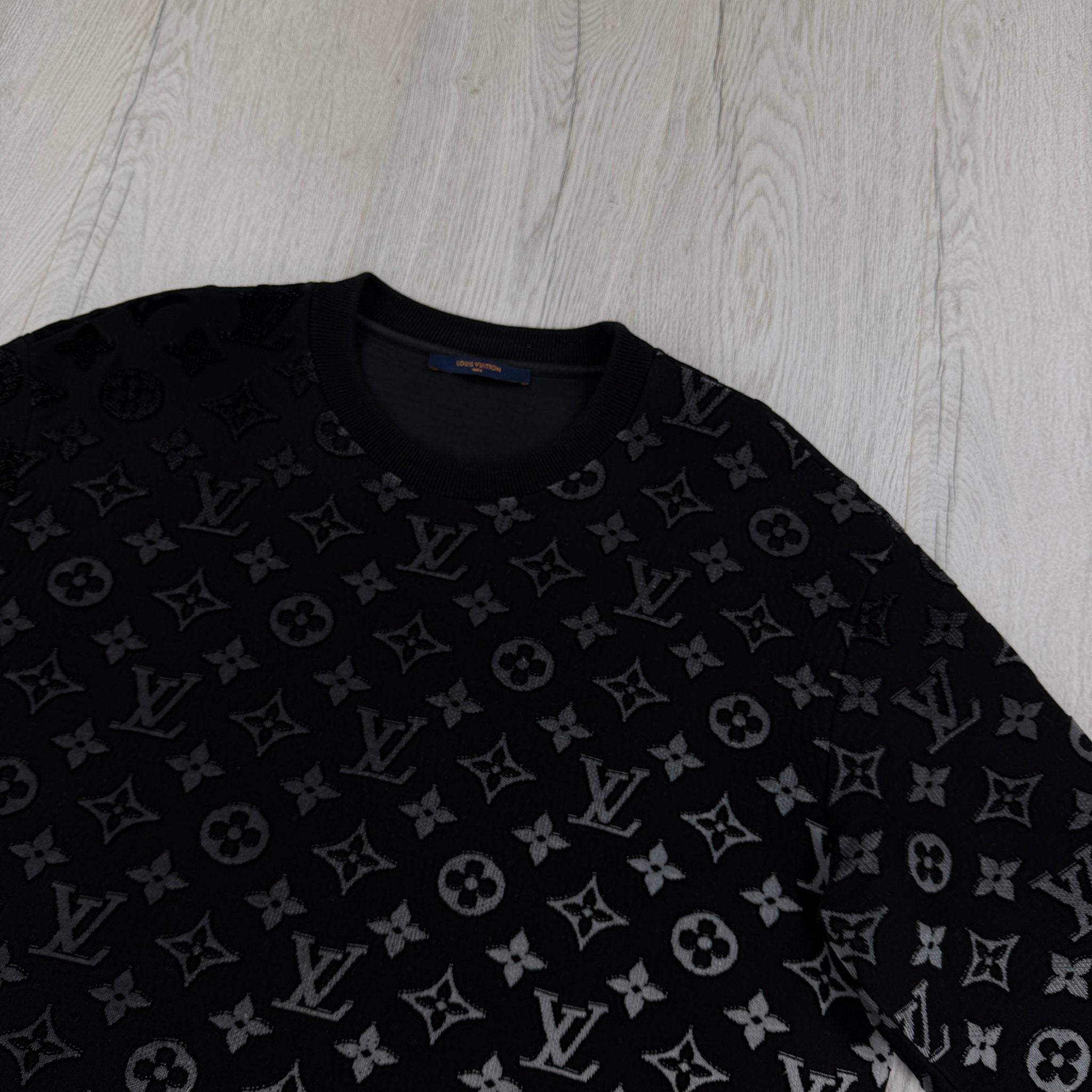 Louis Vuitton Men’s Black & White Monogram Jacquard Crewneck Jumper - XL - Morely TrendsLouis Vuitton Type here:)