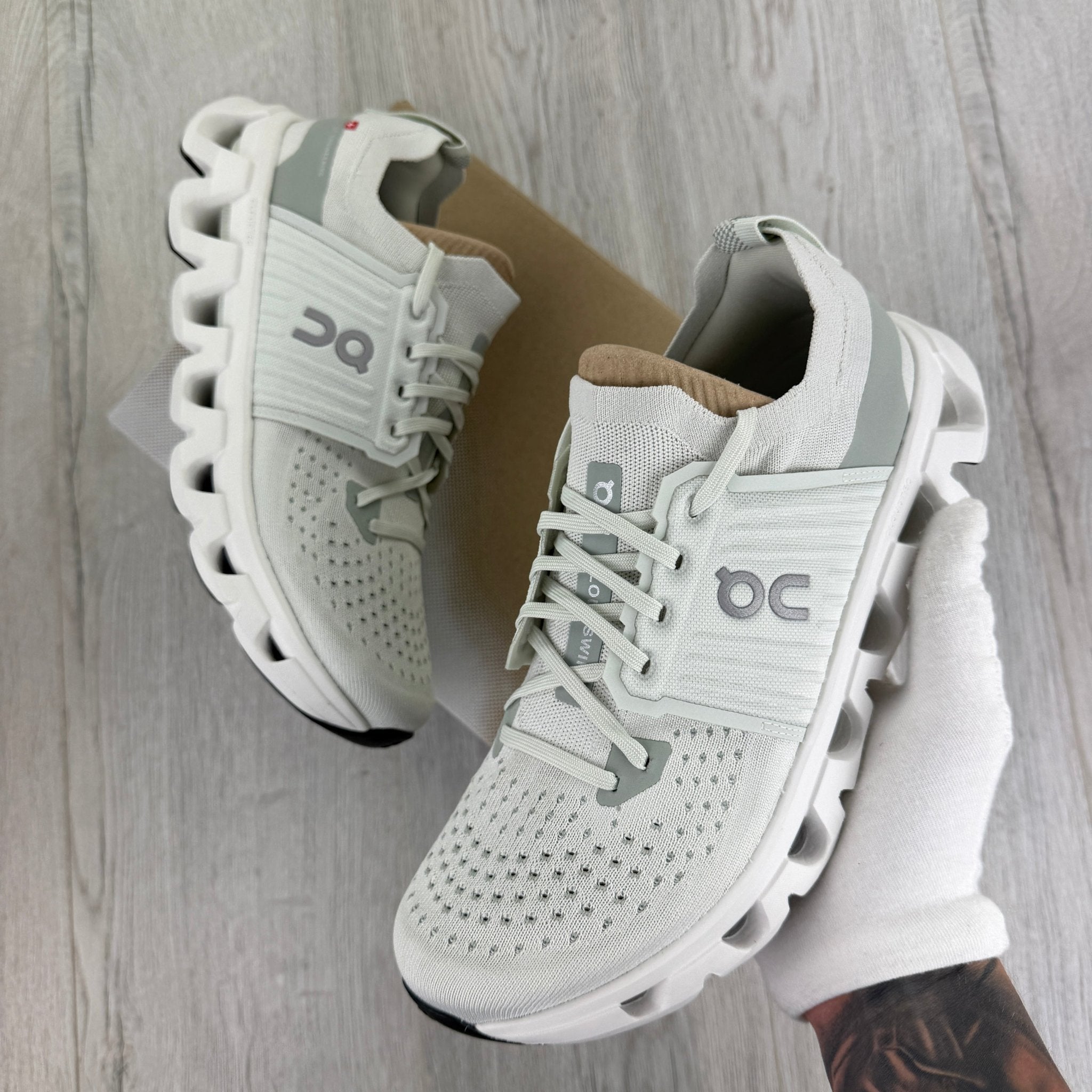 On Running Cloudswift 4 Mint Trainers - Morely TrendsOn Running Type here:)