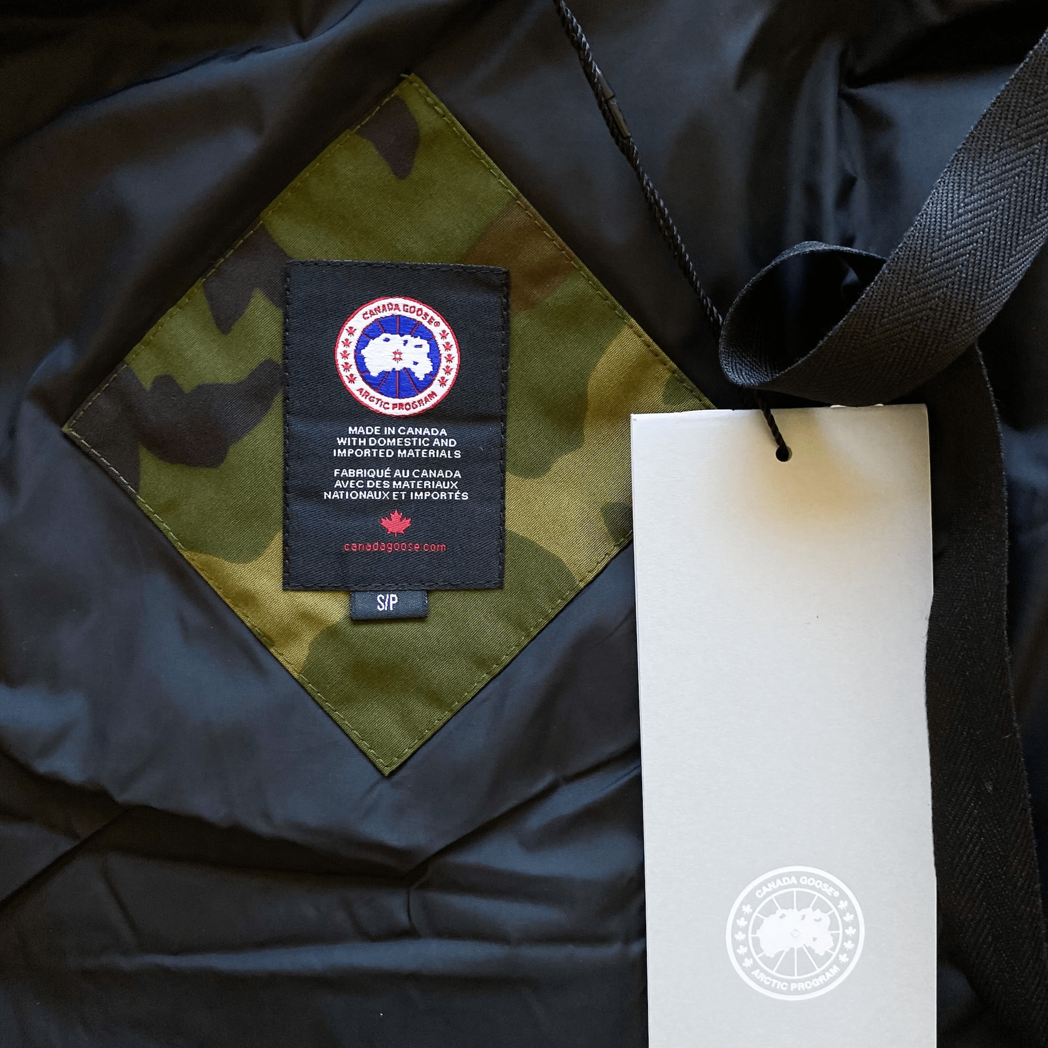 Canada Goose Classic Camo Canmore Women's Jacket - Morely TrendsCanada Goose Type here:)