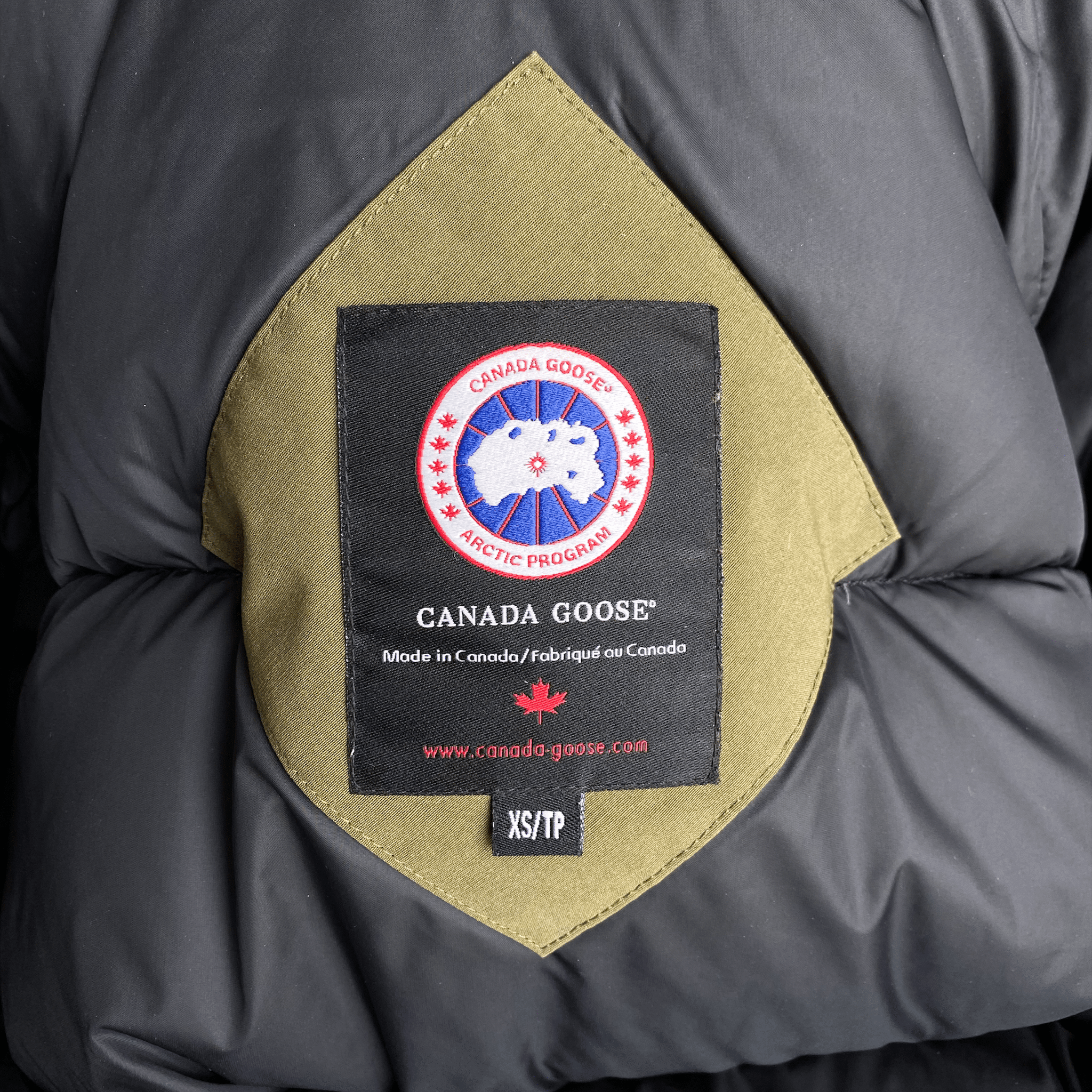 Canada Goose Military Green Chilliwack Women's Jacket - Morely TrendsCanada Goose Type here:)