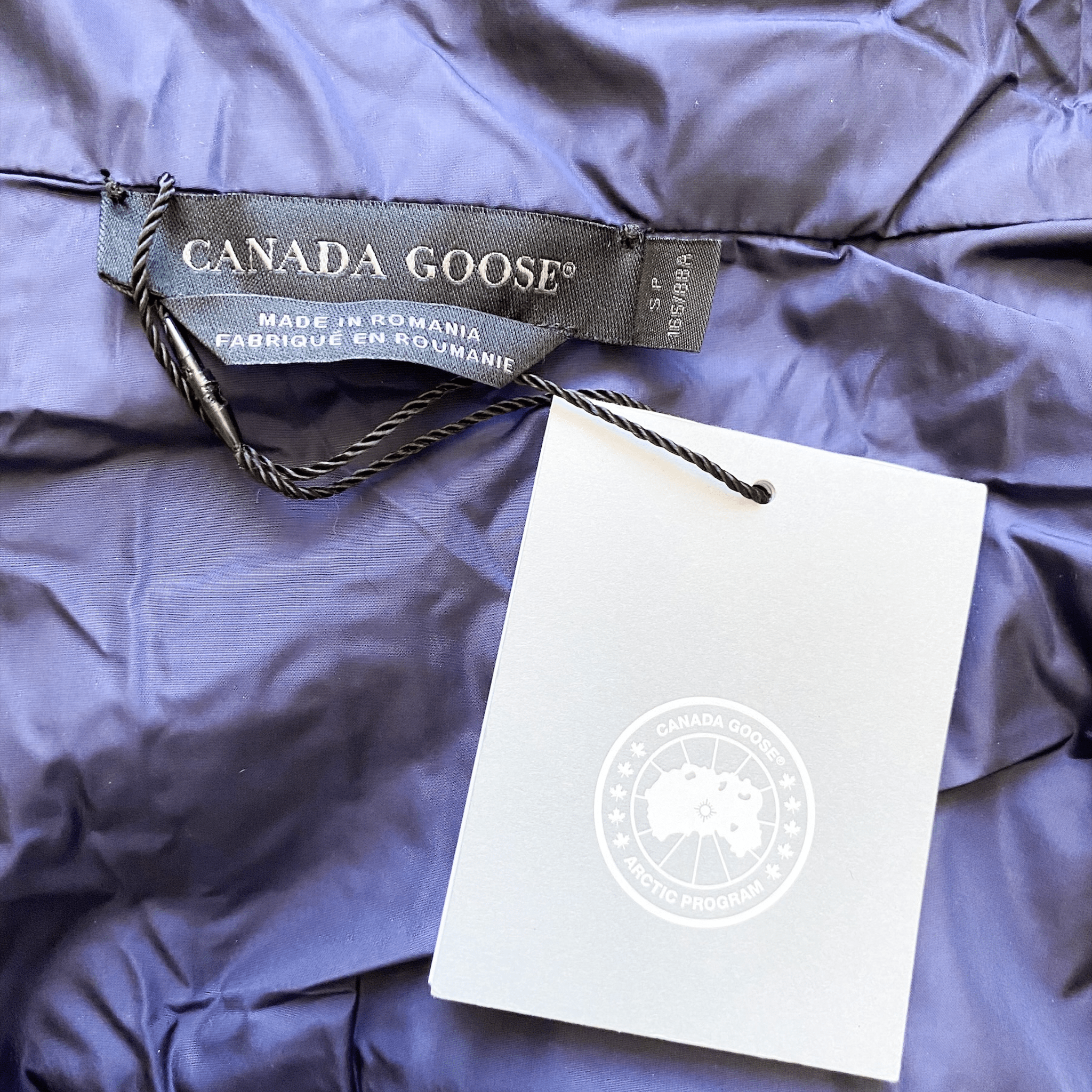Canada Goose Navy Hybridge Knit Women's Jacket - Morely TrendsCanada Goose Type here:)