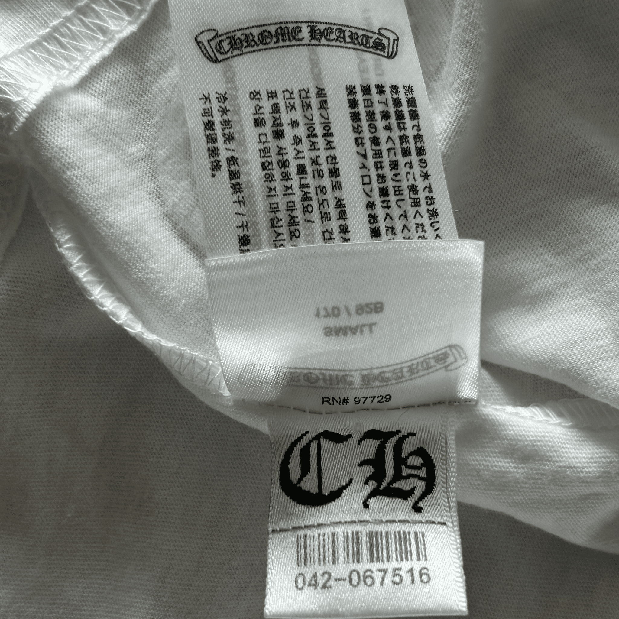 Chrome Hearts White & Black Miami Horseshoe Logo T-Shirt - Morely TrendsChrome Hearts Type here:)