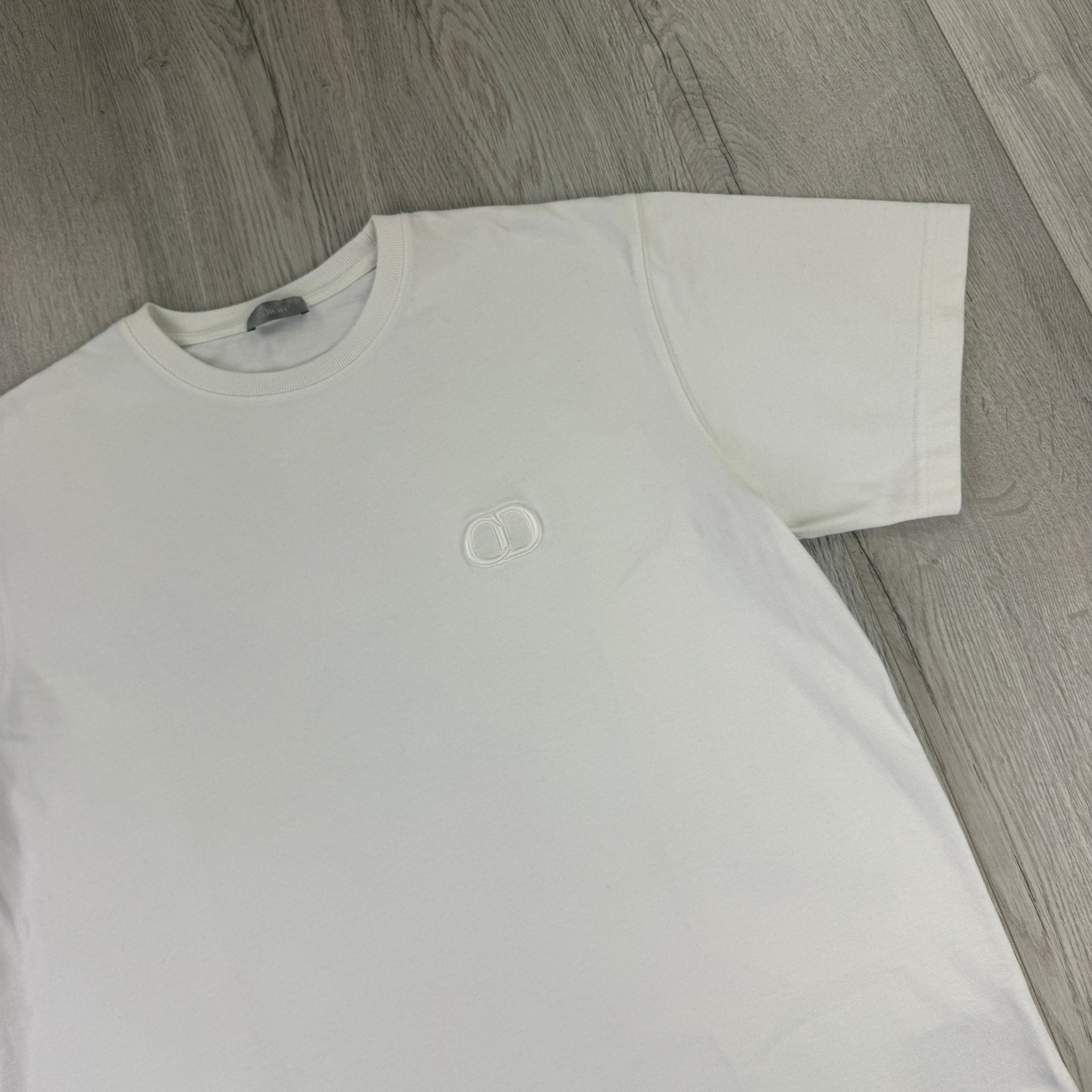 Christian Dior Men’s White T-shirt - XL - Morely TrendsDior Type here:)