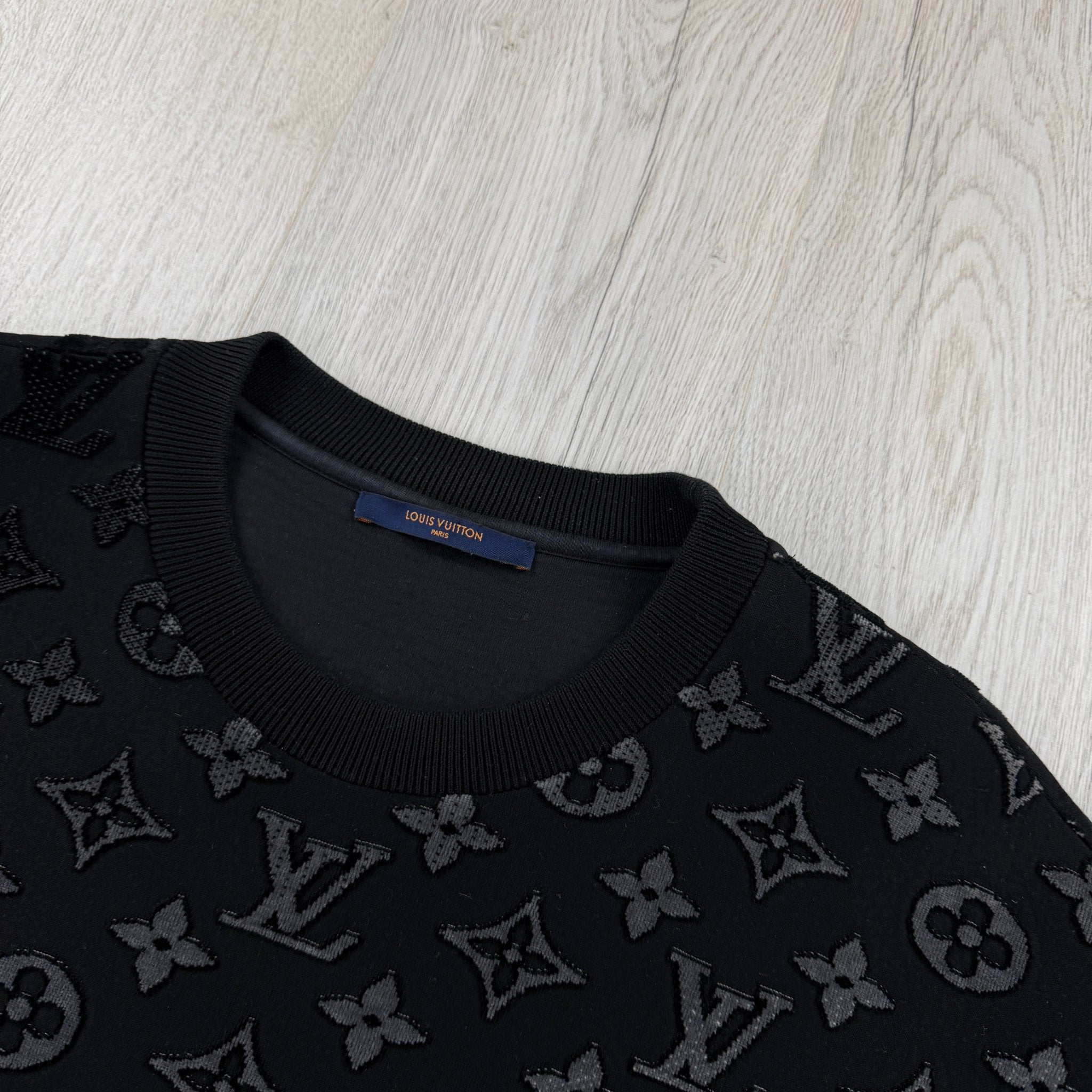Louis Vuitton Men’s Black & White Monogram Jacquard Crewneck Jumper - XL - Morely TrendsLouis Vuitton Type here:)