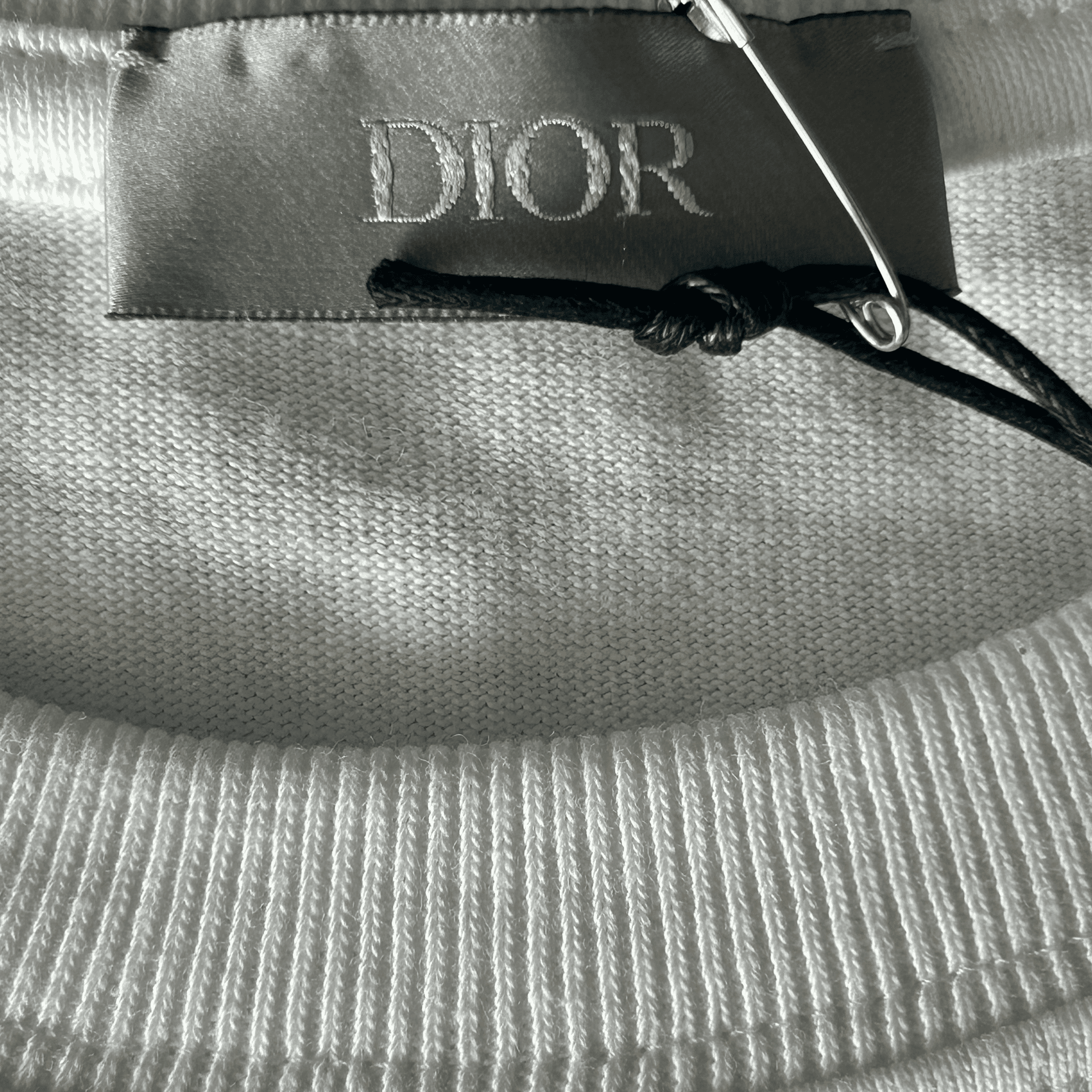 Dior White CD Icon Embroidered T-Shirt - Morely TrendsDior Type here:)