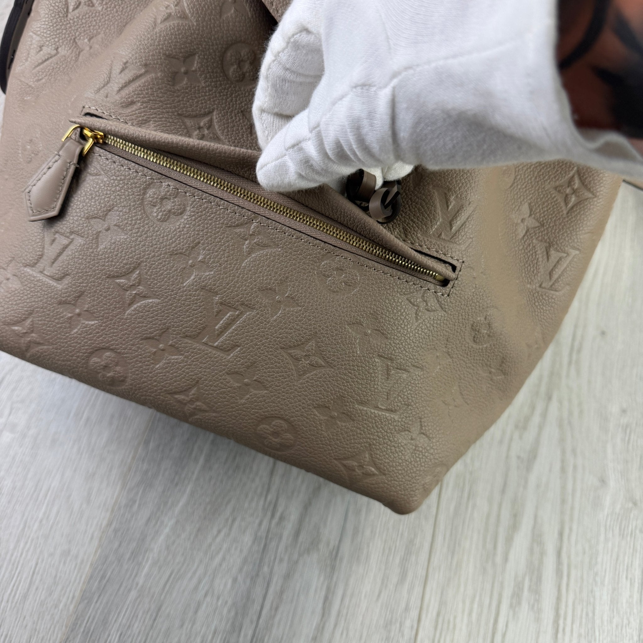 Louis Vuitton Women’s Montsouris MM in Tourtelle, Leather Backpack - Morely TrendsLouis Vuitton Type here:)