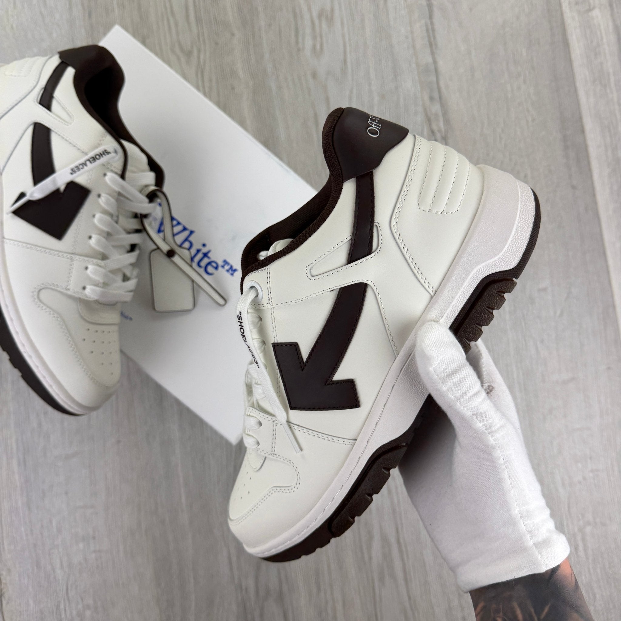 Off-White Men’s Brown & White Low Trainers - Uk 10 - Morely TrendsOff white Type here:)