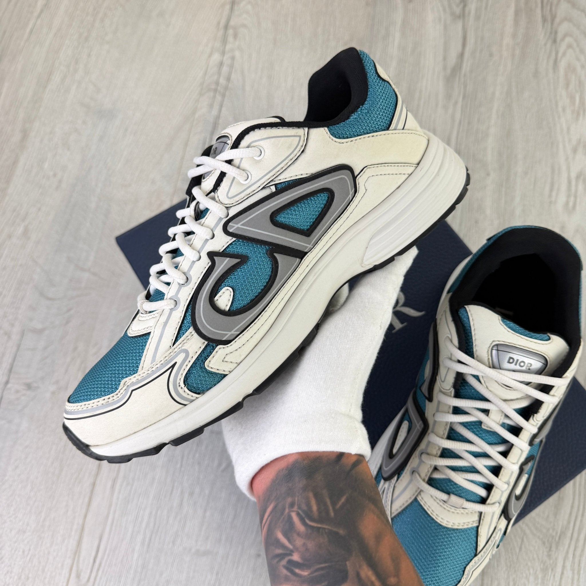 Dior B30 Men’s Beige & Blue Trainers - 41 (Uk 7) - Morely TrendsDior Type here:)