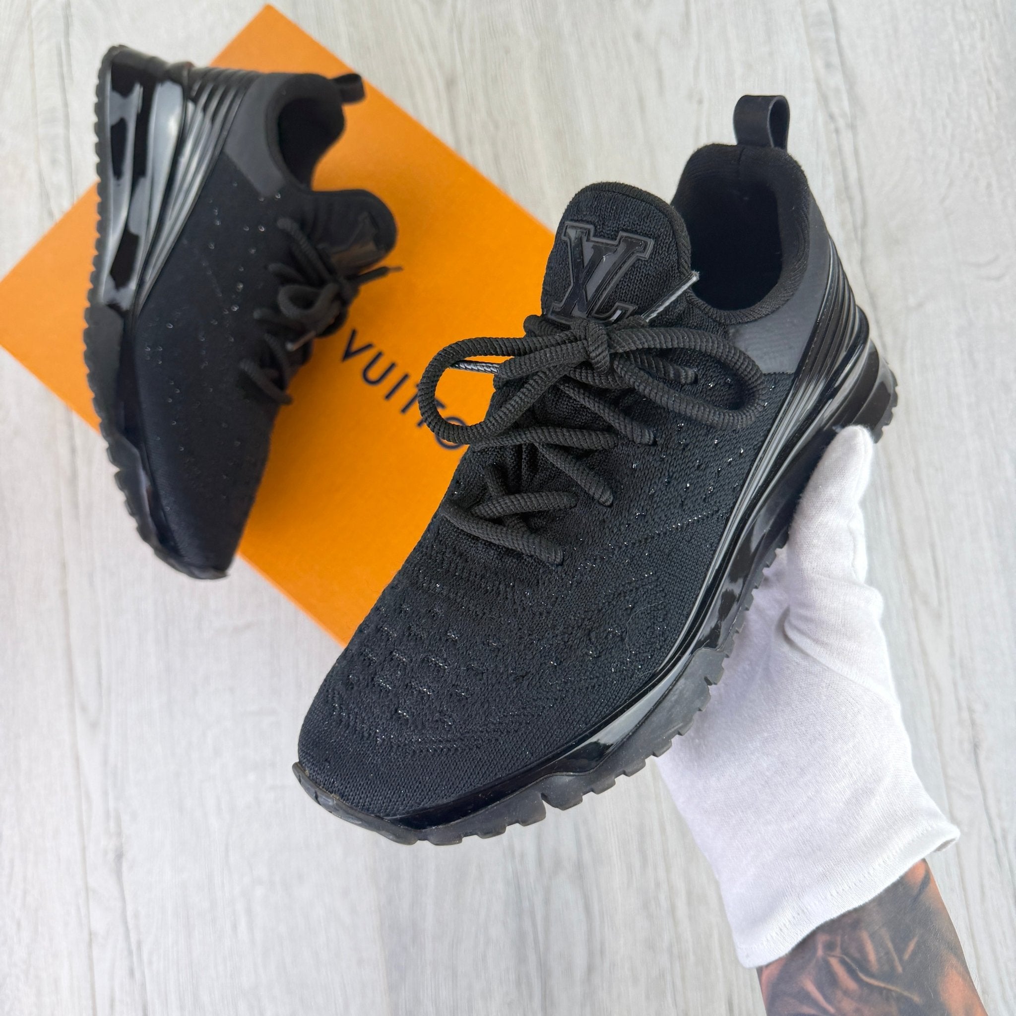 Louis Vuitton Men’s VNR Black Trainers - Uk 6.5 (Fit 7) - Morely TrendsLouis Vuitton Type here:)