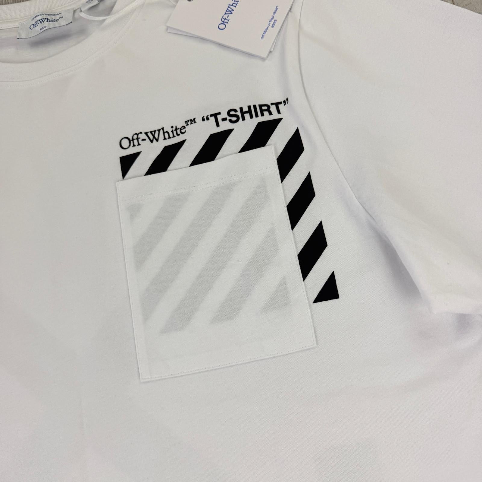 Off White Men’s White T-shirt - Medium - Morely TrendsOff white Type here:)