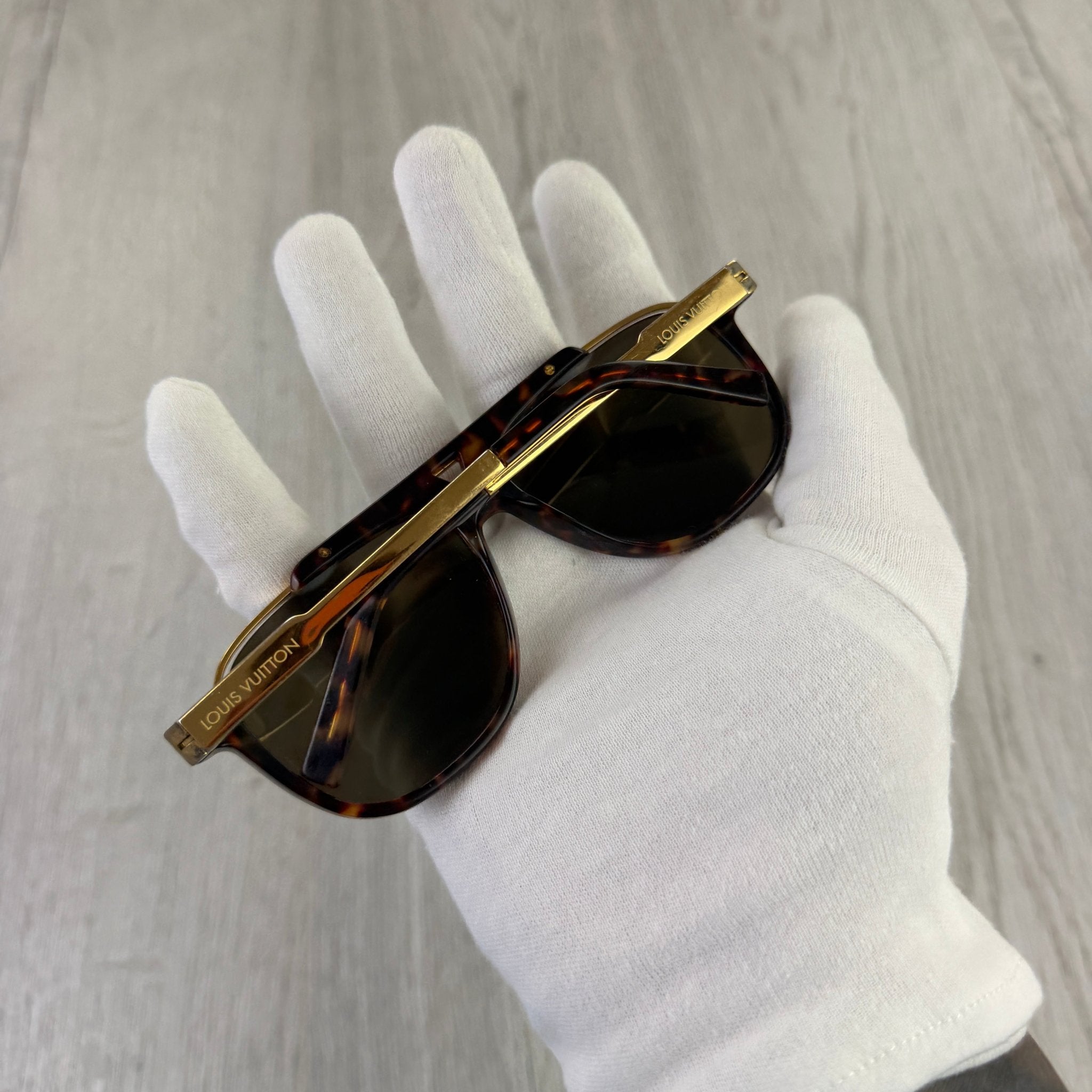 Louis Vuitton Men’s Mascot Sunglasses - Morely TrendsLouis Vuitton Type here:)