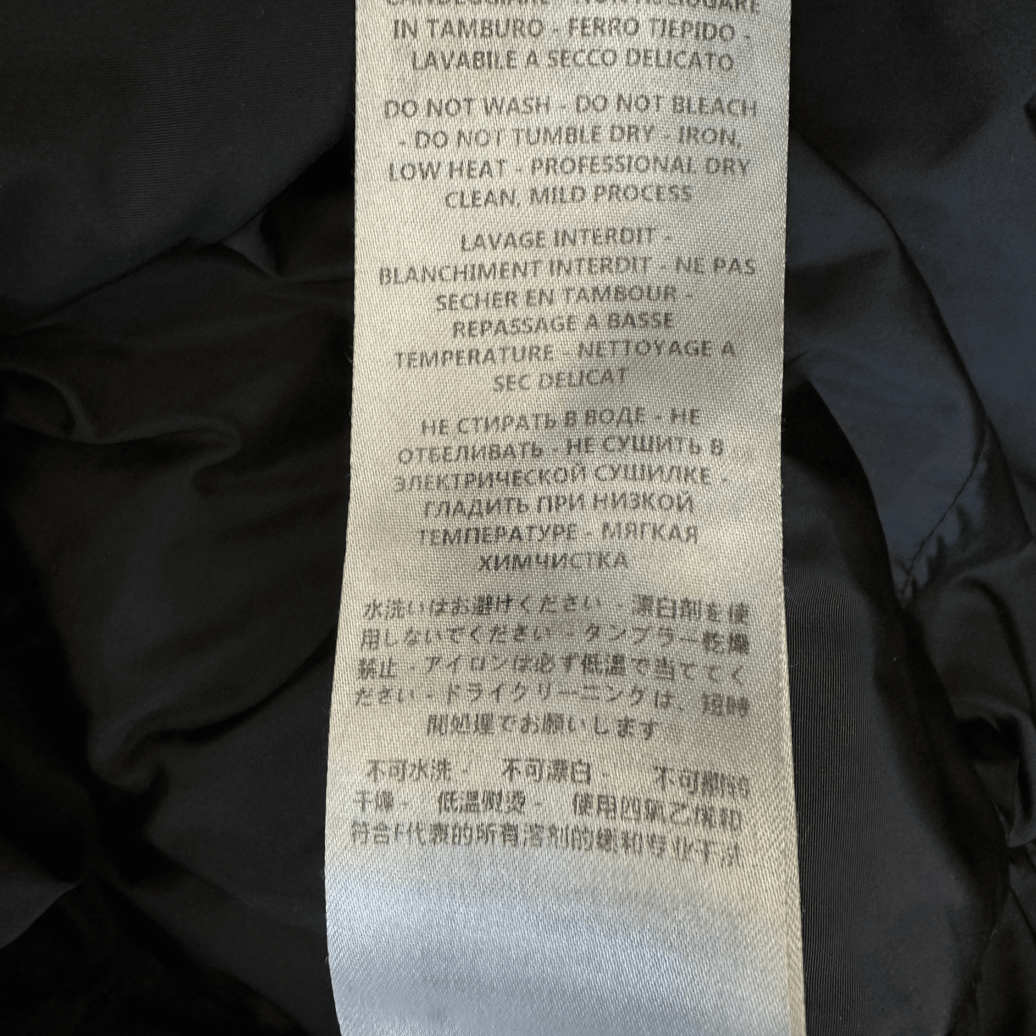 Gucci Black GG Monogram Puffer Jacket - Morely TrendsGucci Type here:)