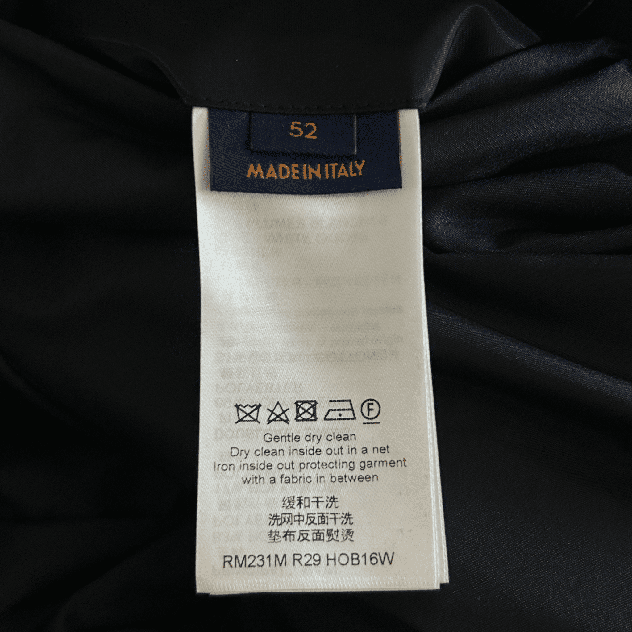 Louis Vuitton Black & White Snow Capsule Puffer Jacket - Morely TrendsLouis Vuitton Type here:)