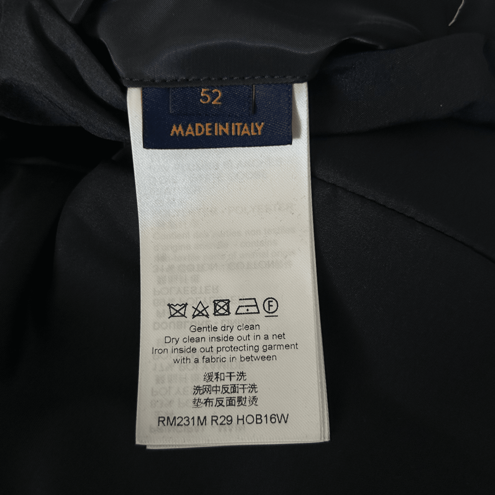 Louis Vuitton Black & White Snow Capsule Puffer Jacket - Morely TrendsLouis Vuitton Type here:)