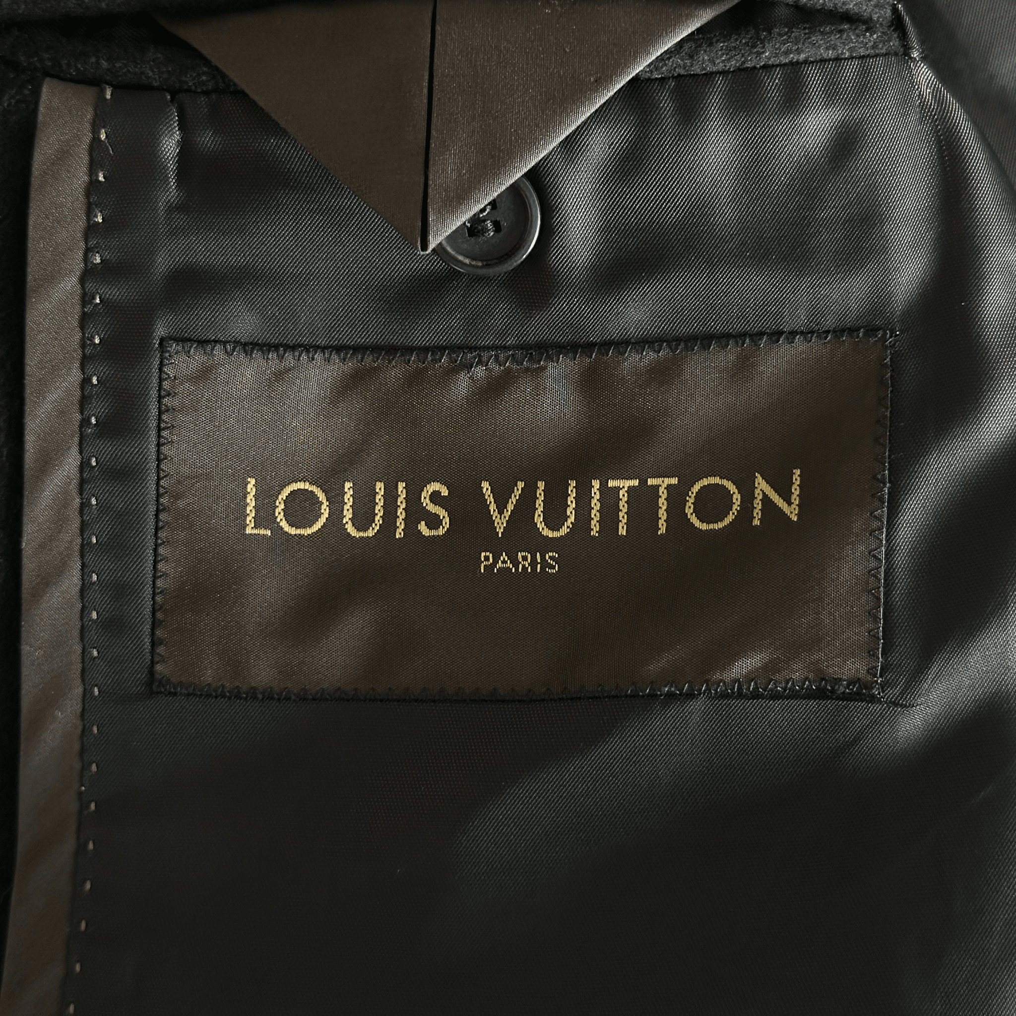 Louis Vuitton Black Wool Peacoat - Morely TrendsLouis Vuitton Type here:)