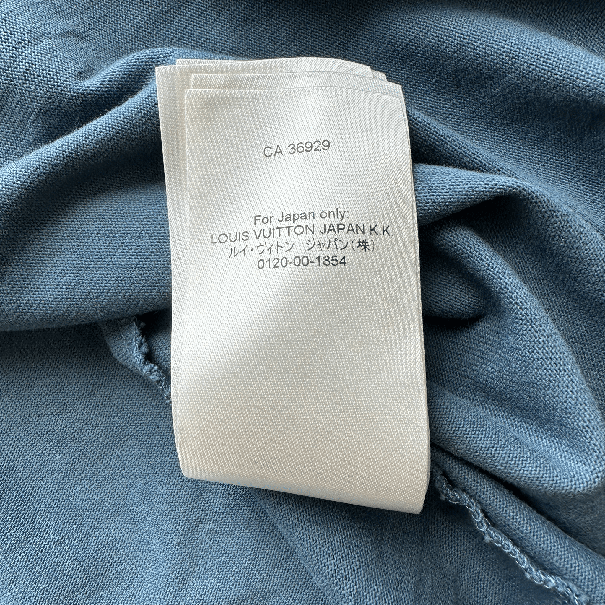 Louis Vuitton Blue Karakoram Button Up Shirt - Morely TrendsLouis Vuitton Type here:)