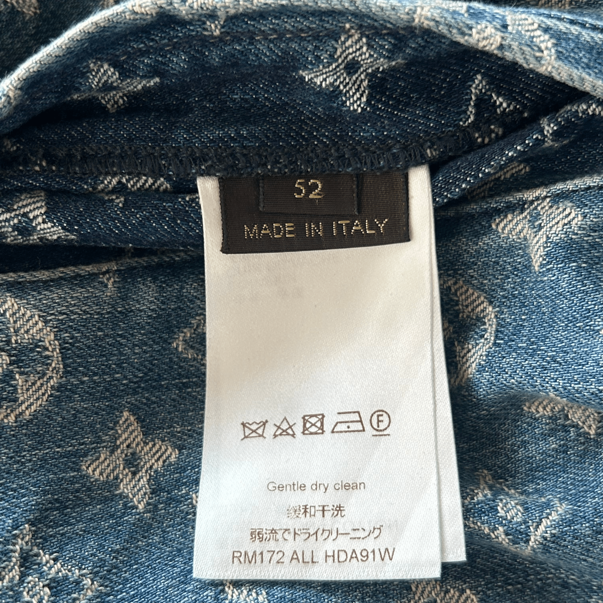 Louis Vuitton Supreme Blue & White Monogram Denim Jacket - Morely TrendsLouis Vuitton Type here:)
