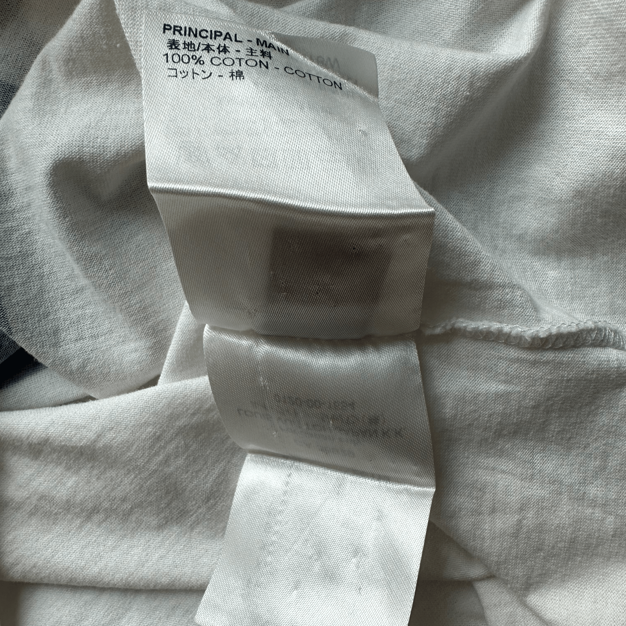 Louis Vuitton White Malletier Paris 1854 Graphic T-Shirt - Morely TrendsLouis Vuitton Type here:)