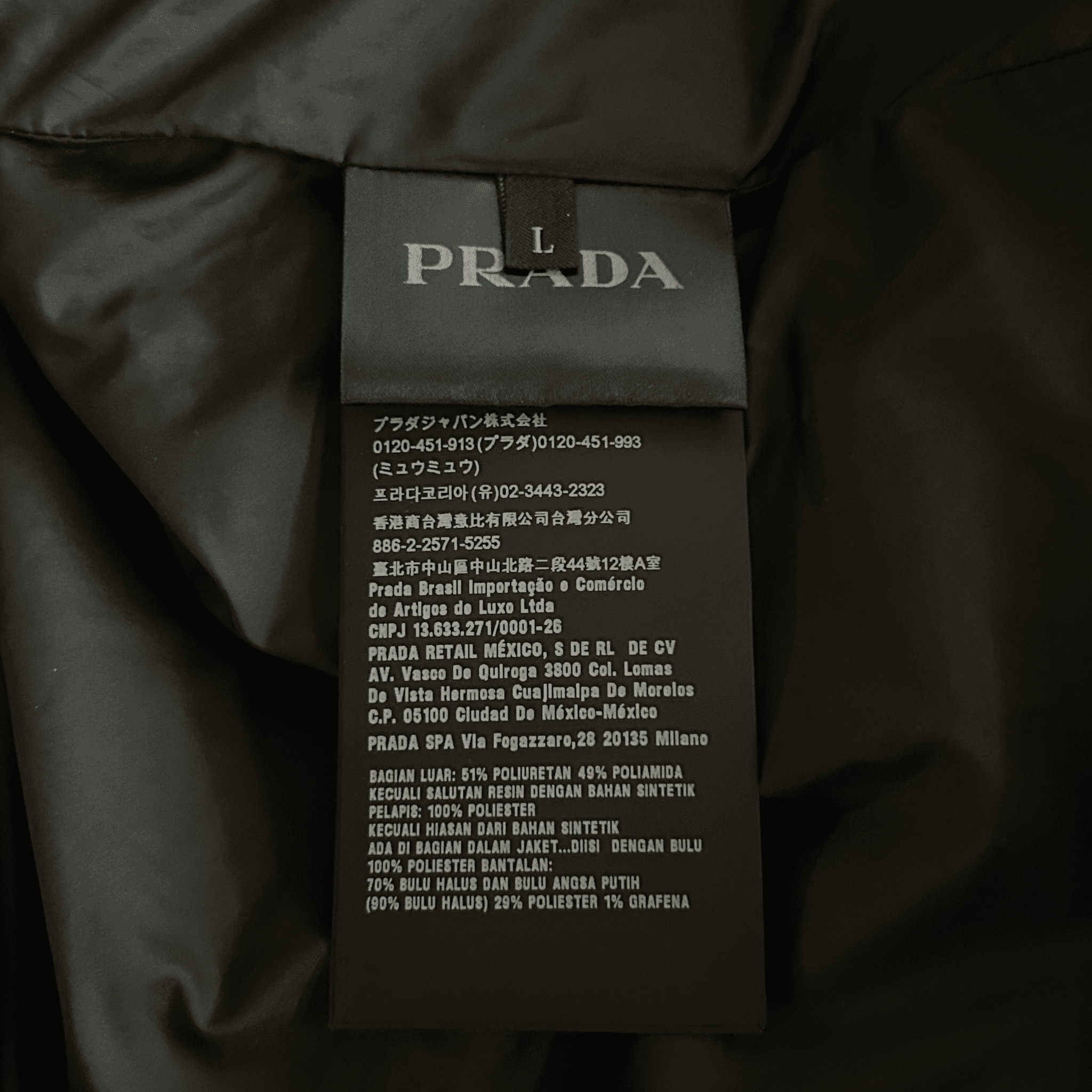 Prada Black & Red Linnea Rosse Puffer Jacket - Morely TrendsPrada Type here:)