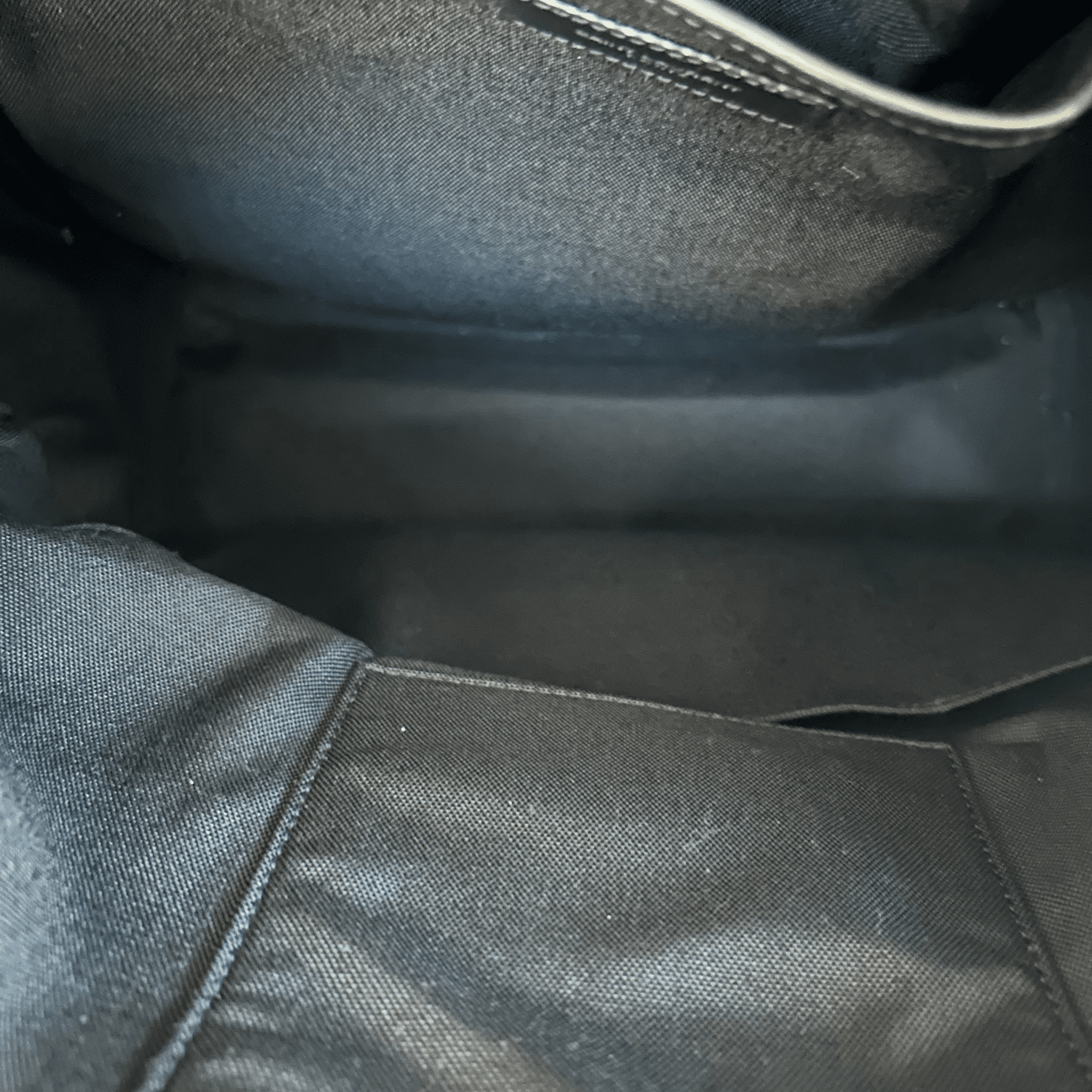 Saint Laurent Black Crocodile City Backpack - Morely TrendsSaint Laurent Type here:)