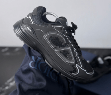 Dior B30 Sneakers Black UK8 Preloved - Morely TrendsMorely Trends Type here:)