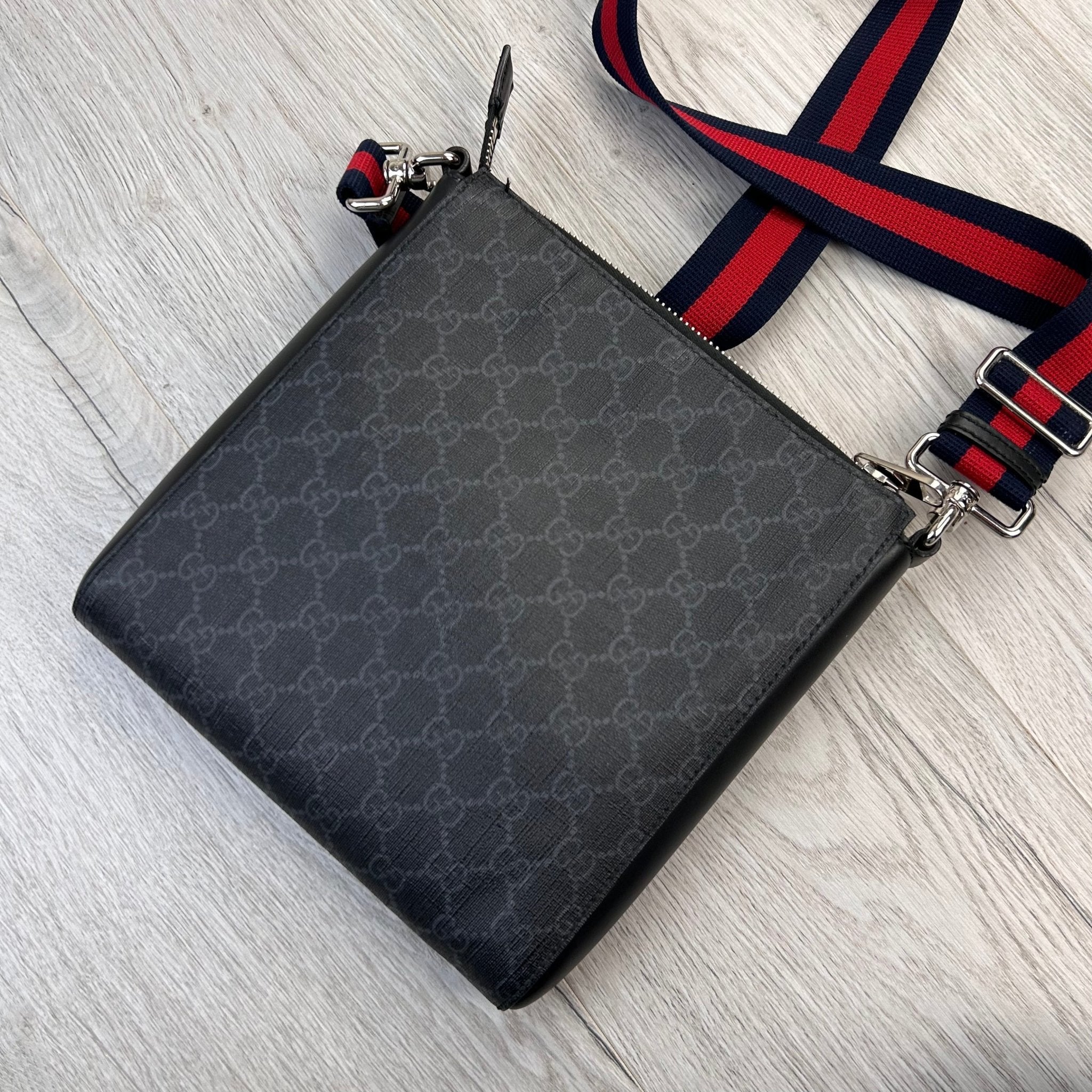 Gucci Messenger Men’s GG Black Small Side Big - Morely TrendsGucci Type here:)