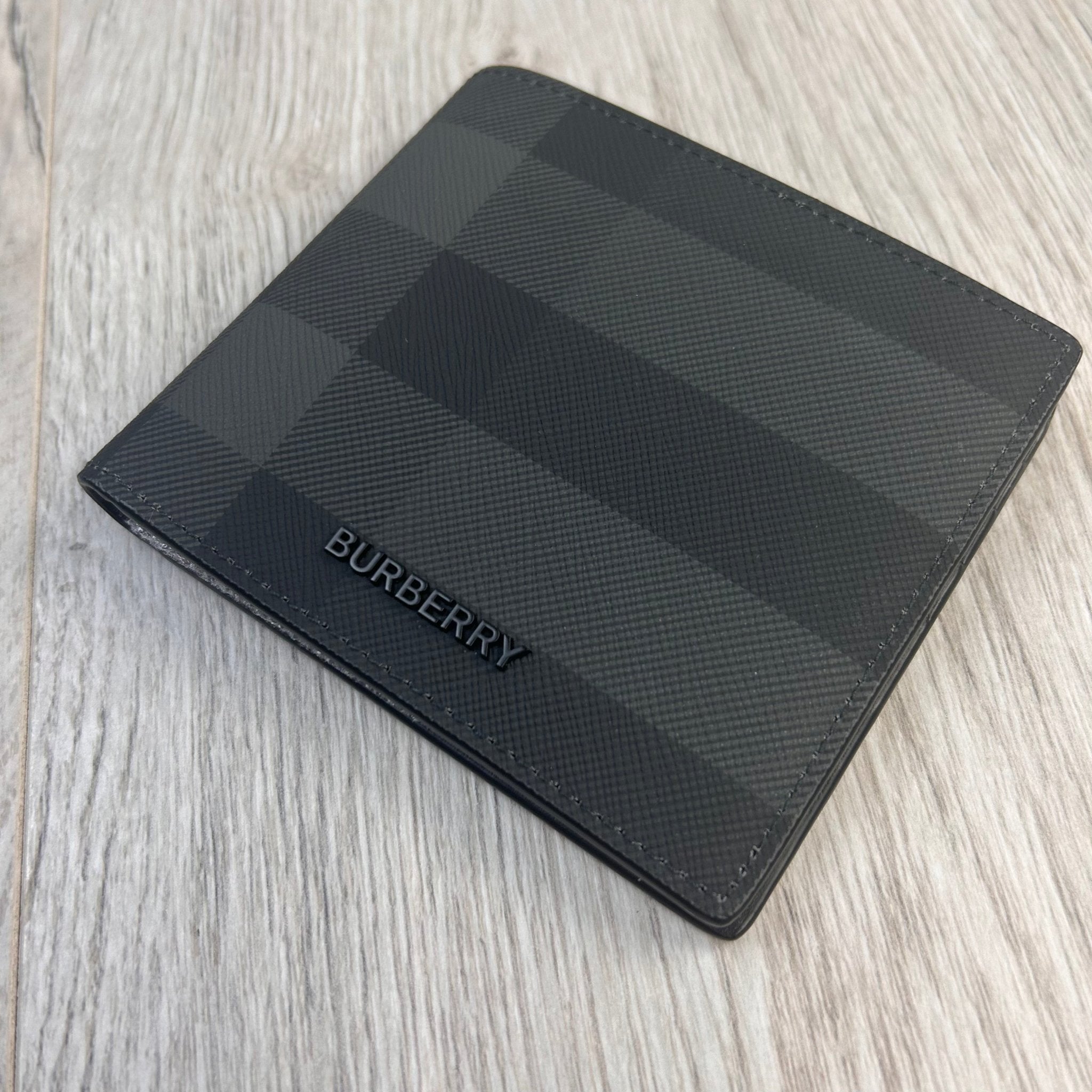 Burberry Men’s Gray Check Bifold Wallet - Morely TrendsBurberry Type here:)