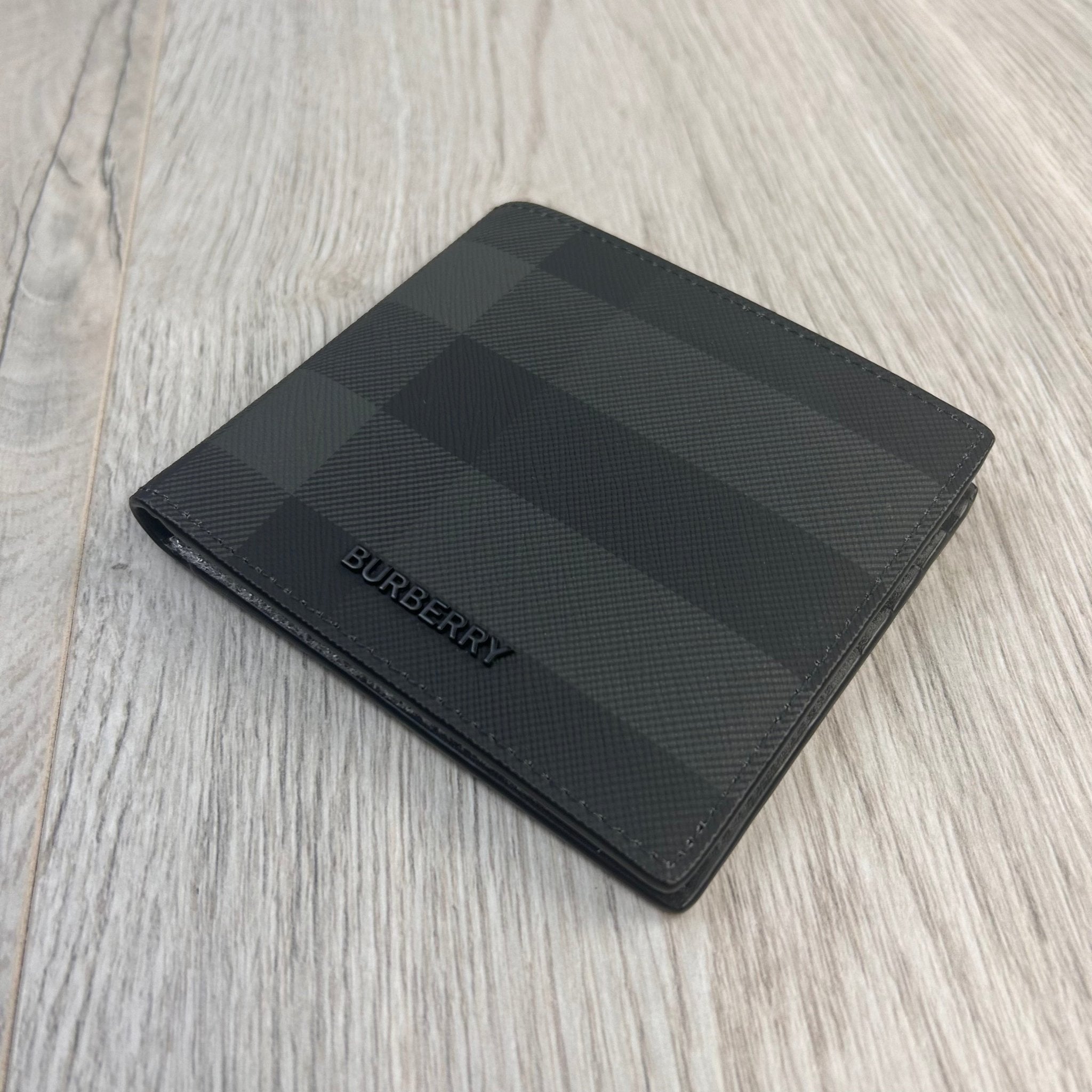 Burberry Men’s Gray Check Bifold Wallet - Morely TrendsBurberry Type here:)