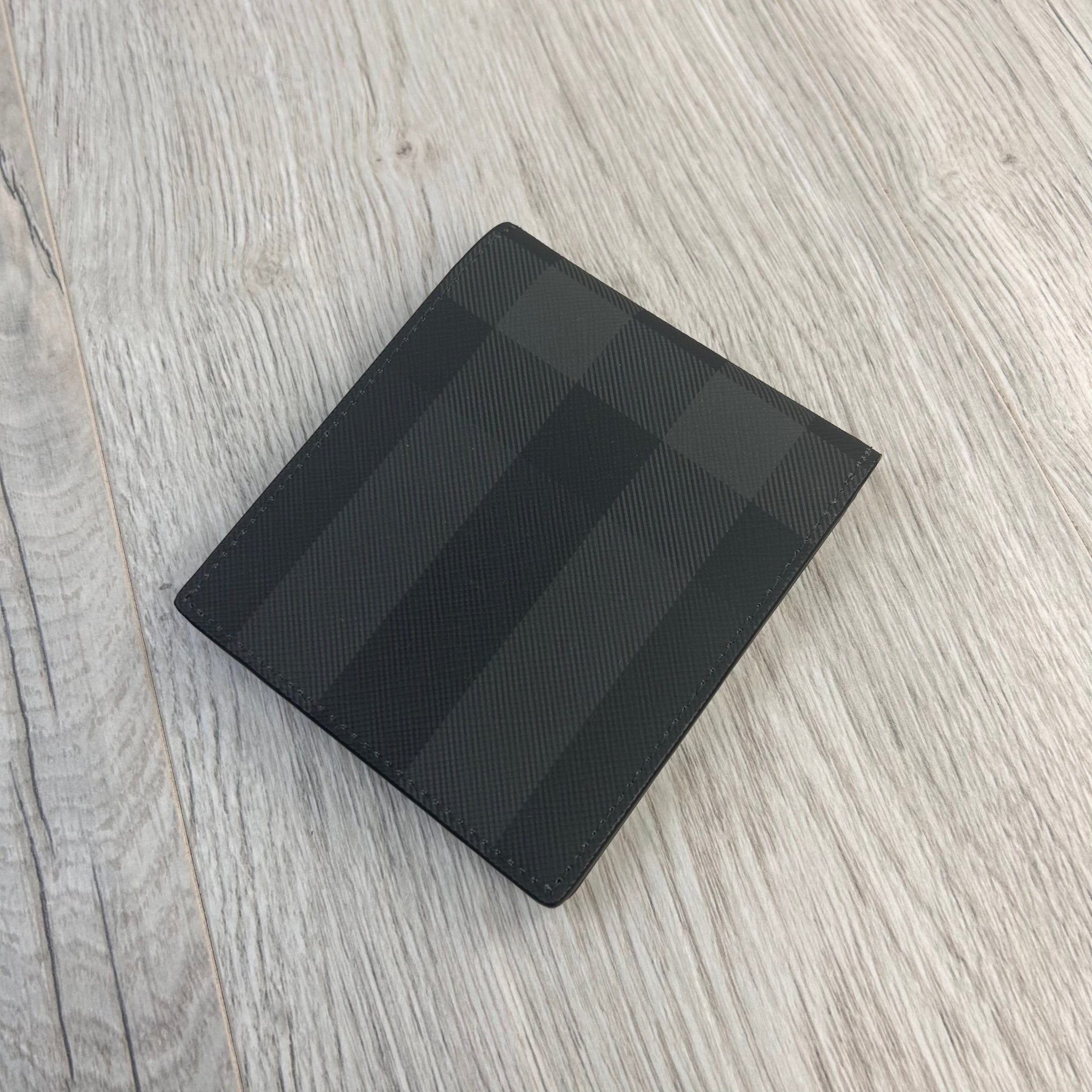 Burberry Men’s Gray Check Bifold Wallet - Morely TrendsBurberry Type here:)
