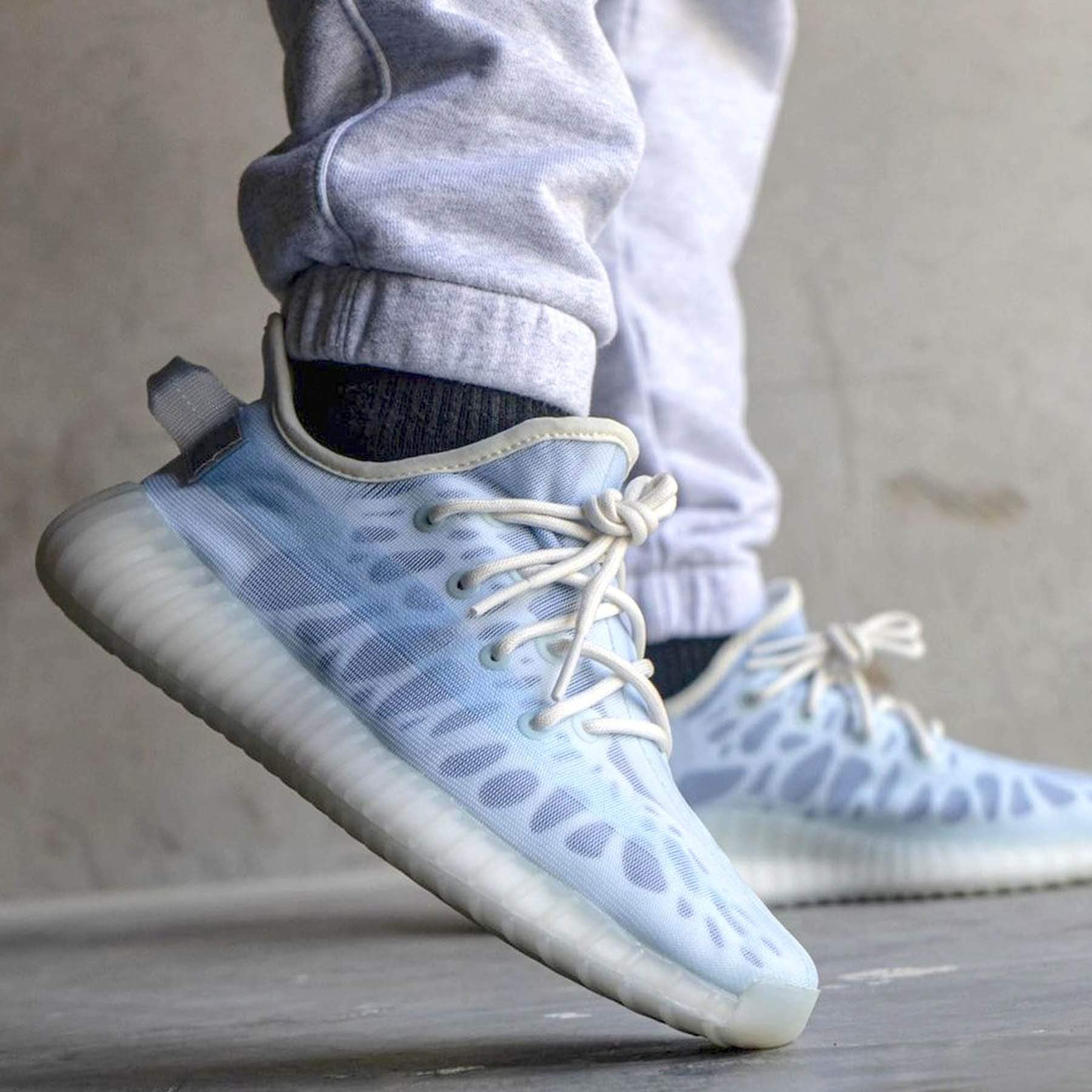 Adidas Yeezy Boost 350 V2 'Mono Ice'